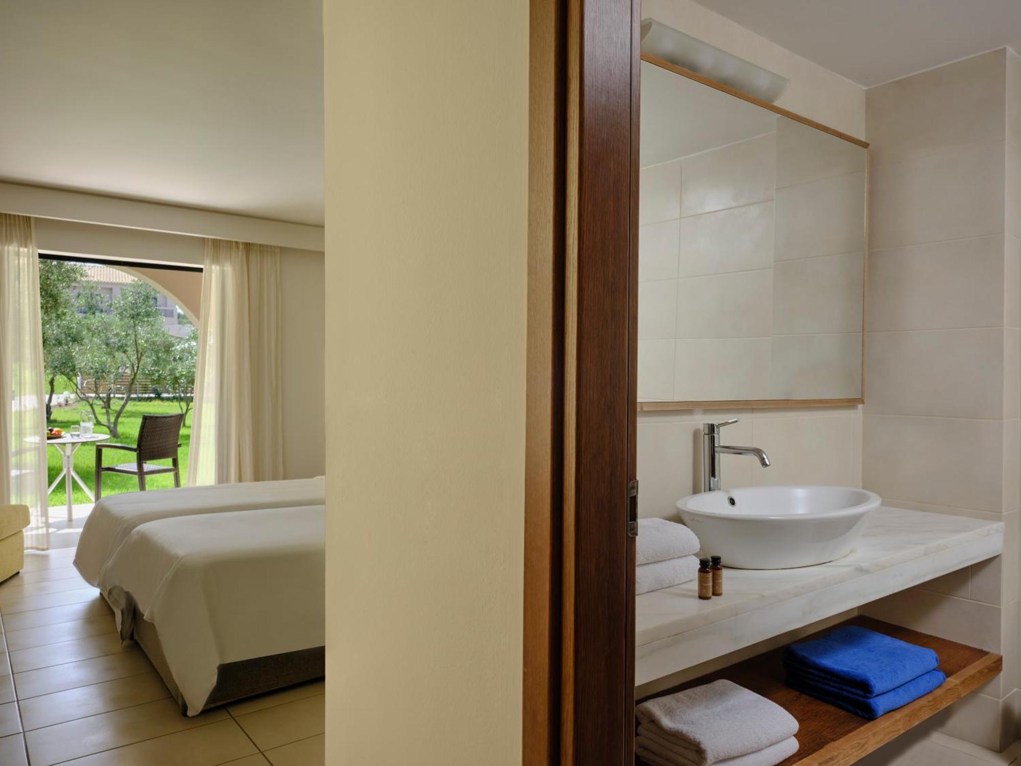 Atlantica Eleon Grand Resort 5*